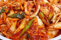 Làm kim chi chuẩn vị Hàn Quốc