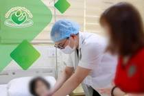 Bảo tồn buồng trứng thành công cho bé gái 12 tuổi bị u nang