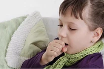 Bác sĩ mách cách tránh ho và đau rát họng khi trời lạnh