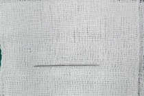 Cô dâu bị kim đâm xuyên người khi ngồi trên xe hoa về nhà chồng