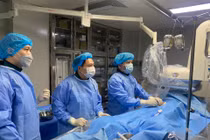 Nút mạch nỗ lực cứu quả thận duy nhất chứa đầy u cho cô gái trẻ