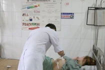 Thỉnh thoảng đau bụng nữ sinh 17 tuổi bất ngờ bị u nang ống mật chủ