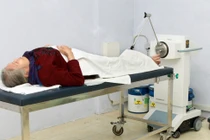 Hiểu đúng về xạ trị điều trị ung thư để đỡ sợ