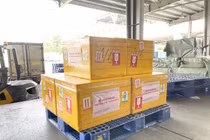 Gửi máu từ Hà Nội vào tăng cường nguồn máu cho khu vực Tây Nam Bộ