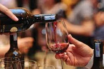 Bí quyết chống say rượu khi gặp mặt đầu năm