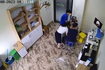 Gắp dị vật trong mũi bé gái 23 tháng tuổi: lời cảnh tỉnh cho cha mẹ