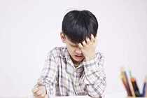 Dấu hiệu nhận biết stress ở trẻ em, cách hỗ trợ kịp thời