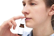 Xịt mũi hàng ngày, lợi hay hại?