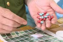 Mối nguy hiểm từ thuốc giả