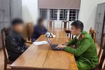 Khởi tố nam sinh “thông chốt”, đâm xe máy vào người Thiếu tá CSGT