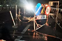 Người đàn ông tử vong thương tâm sau khi tông vào rào chắn công trình