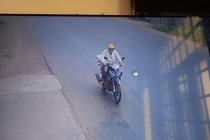 Đắk Lắk: Vì lòng thương người, bị cướp luôn chiếc xe máy