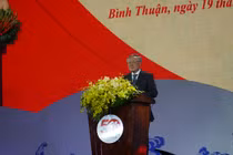 Phó Thủ tướng Nguyễn Hòa Bình: Bình Thuận cần vươn lên thành trung tâm năng lượng 