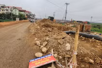 Hà Nội: Đường Song Phương - Sơn Đồng ì ạch thi công, bao giờ xong?