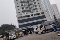 Hà Nội: Núp sau TT OCop, bãi xe hàng hóa lén lút hoạt động