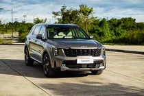 Kia Sorento 2025 sắp ra mắt Việt Nam, Hyundai SantaFe dè chừng