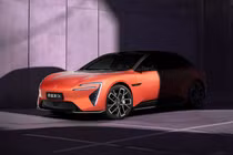 Avatr 06 do CATL "đối thủ" Tesla Model 3 lộ diện ảnh nội thất