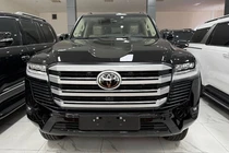 Soi chi tiết Toyota Land Cruiser 2025 “bằng xương bằng thịt" tại Việt Nam