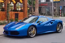 Ferrari 488 Spider hơn 10 tỷ "siêu lướt" của đại gia Việt rao bán