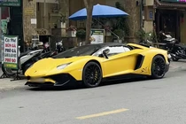 Siêu xe Lamborghini Aventador SV Roadster triệu đô tái xuất tại Sài Gòn