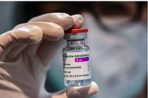Vaccine phòng Covid-19 của AstraZeneca (Ảnh: Getty).