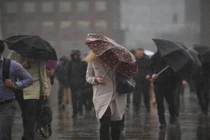 Bắc Bộ đón đợt không khí lạnh, bác sĩ hướng dẫn cách bảo vệ sức khoẻ