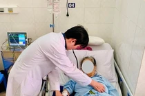 Ngừng tim, ngừng thở do Hội chứng QT dài vì dùng thuốc