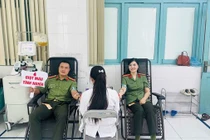 40 chiến sĩ công an hiến máu cứu cứu bệnh nhân sạt lở làng Nủ