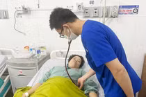 Đau bụng dữ dội bệnh nhân bị suy đa tạng vì viêm tụy hoại tử