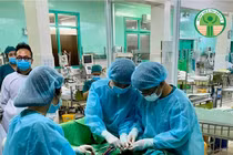 Hội chẩn chuyên gia Australia, dùng ECMO "cứu" bệnh nhi người nước ngoài sốc tim–ghép tim