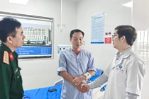 Hội chẩn tức thì cứu quân nhân bị ong vò vẽ đốt 31 mũi nguy kịch