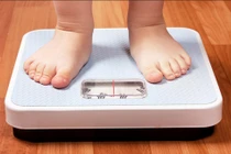 Vì sao trẻ ăn nhiều, ngủ nhiều nhưng không tăng cân?