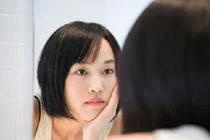 Bác sĩ chỉ rõ 4 triệu chứng bất thường trên mặt cần đi khám ngay