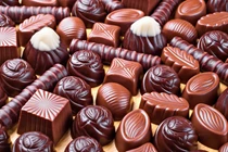 Bác sĩ chỉ rõ lưu ý khi ăn socola