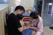 Sởi tăng 22,5 lần: Bộ Y tế triển khai chiến dịch tiêm vắc xin sởi 2024