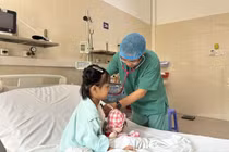 Ca ghép tim trẻ em thứ 10:Hồi sinh sự sống diệu kỳ cho bé 7 tuổi 