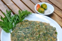 Tác dụng bất ngờ của trứng ngải cứu ít người biết