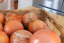 Bác sĩ mách cách dùng hành tây trị ho đơn giản mà hiệu quả