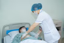 Phẫu thuật viêm ruột thừa cho cô gái 20 tuổi bị đảo ngược phủ tạng