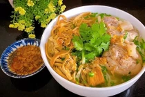 Bác sĩ chỉ rõ các loại thực phẩm không nên ăn nhiều ngày Tết