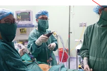 Hy hữu: Thai ngoài tử cung bám tại buồng