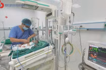 Cứu sống trẻ 13 ngày tuổi dị tật bẩm sinh nặng, đảo gốc động mạch