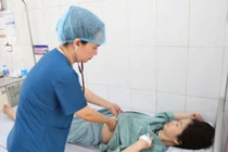 Sốt xuất huyết vào mùa, bác sĩ cảnh báo những dấu hiệu không thể bỏ qua