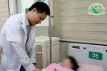 Giữ thai thành công cho sản phụ mang song thai IVF nhiều lần dọa sinh non