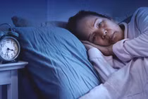 Bác sĩ mách cách điều trị rối loạn giấc ngủ ở người cao tuổi