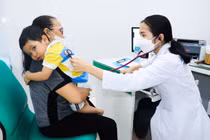 Số ca bệnh hô hấp tăng cao: Bác sĩ mách cách tránh bị nặng