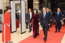 Chủ tịch nước Võ Văn Thưởng đến dự và động viên, chỉ đạo đội ngũ y bác sĩ nhân dịp 69 năm Ngày Thầy thuốc Việt Nam.