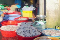 Bác sĩ mách 6 loại thực phẩm rất dễ bị "ngâm formaldehyde" dễ gây ung thư