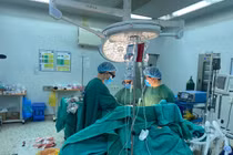 Khám sức khỏe định kỳ phát hiện u gan 10 cm