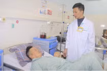 Đau bụng không ngờ sốc mất máu nguy kịch do vỡ u mạc treo